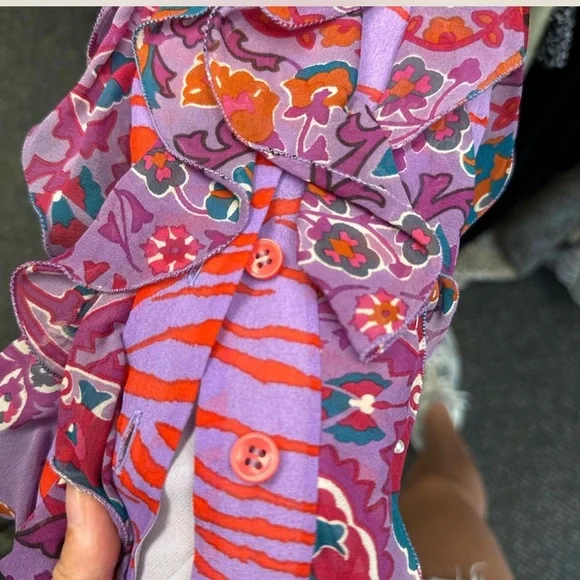 Purple Floral Women's sleeveless blouse - Picture 5 of 6